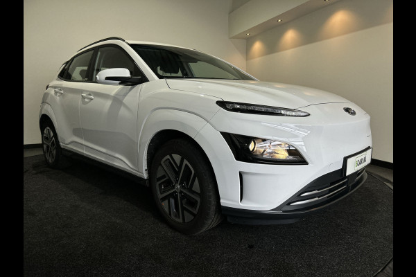 Hyundai Kona EV Comfort 39 kWh SOH 95,2% | Verwarmde stoelen | Digitaal dashboard | Warmtepomp | Navigatie