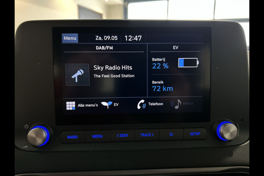 Hyundai Kona EV Comfort 39 kWh SOH 95,2% | Verwarmde stoelen | Digitaal dashboard | Warmtepomp | Navigatie