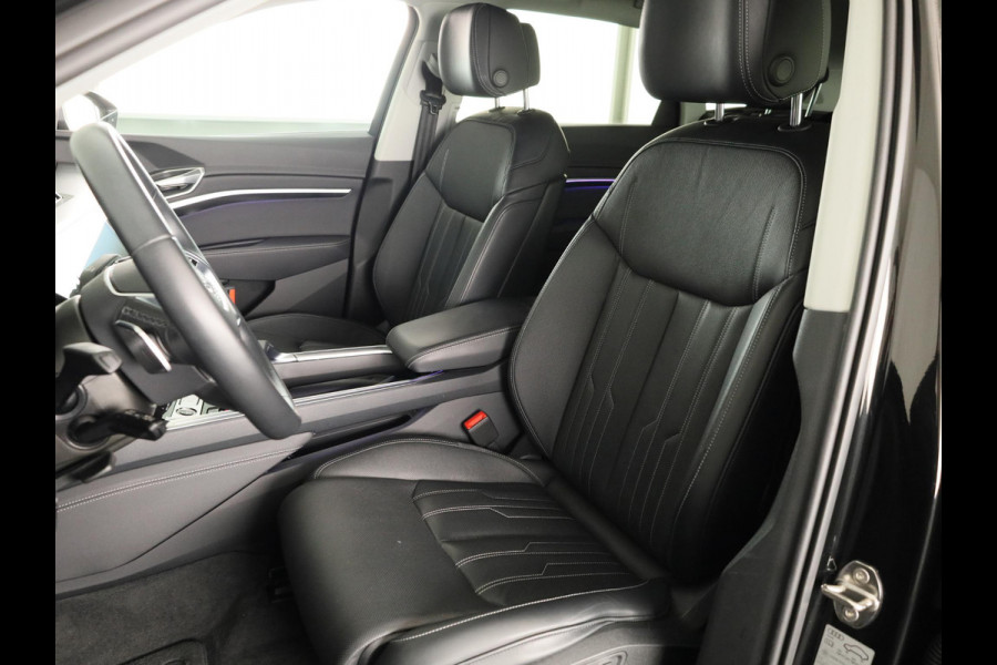 Audi Q8 e-tron 55 quattro Advanced Edition Plus 115 kWh 408pk | Panoramadak | Stoeverwarming voor en achter | Head ip Display | Pack Tour | Pack City