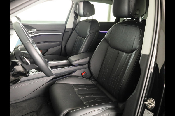 Audi Q8 e-tron 55 quattro Advanced Edition Plus 115 kWh 408pk | Panoramadak | Stoeverwarming voor en achter | Head ip Display | Pack Tour | Pack City