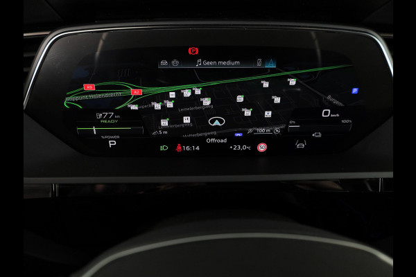 Audi Q8 e-tron 55 quattro Advanced Edition Plus 115 kWh 408pk | Panoramadak | Stoeverwarming voor en achter | Head ip Display | Pack Tour | Pack City