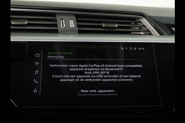 Audi Q8 e-tron 55 quattro Advanced Edition Plus 115 kWh 408pk | Panoramadak | Stoeverwarming voor en achter | Head ip Display | Pack Tour | Pack City