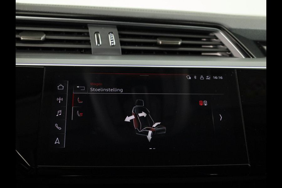 Audi Q8 e-tron 55 quattro Advanced Edition Plus 115 kWh 408pk | Panoramadak | Stoeverwarming voor en achter | Head ip Display | Pack Tour | Pack City
