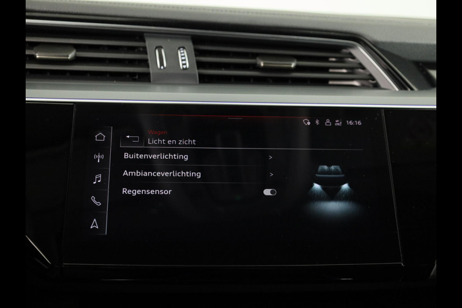 Audi Q8 e-tron 55 quattro Advanced Edition Plus 115 kWh 408pk | Panoramadak | Stoeverwarming voor en achter | Head ip Display | Pack Tour | Pack City