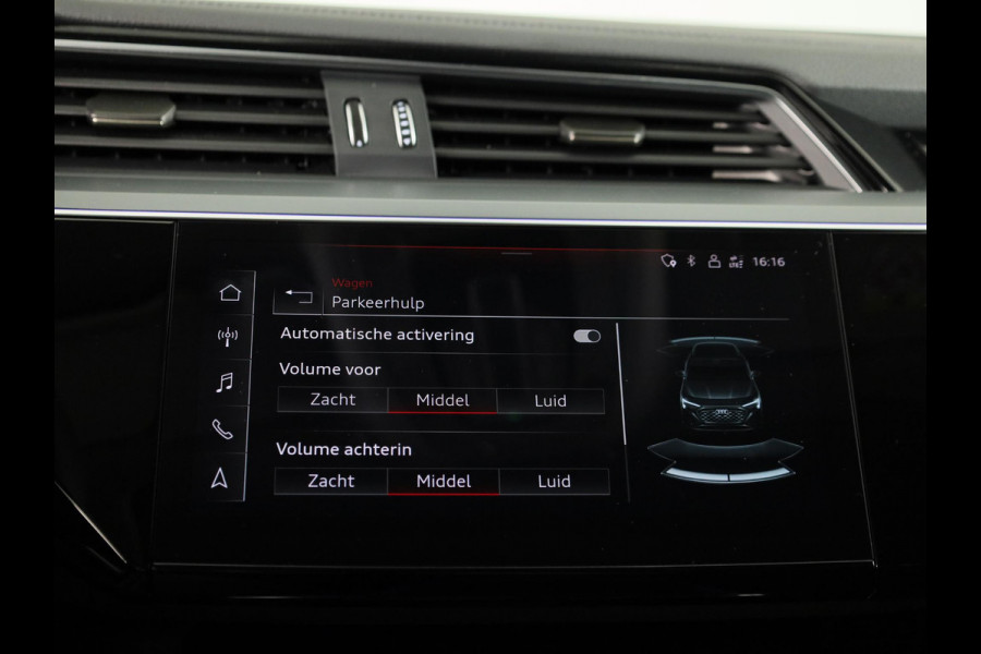 Audi Q8 e-tron 55 quattro Advanced Edition Plus 115 kWh 408pk | Panoramadak | Stoeverwarming voor en achter | Head ip Display | Pack Tour | Pack City