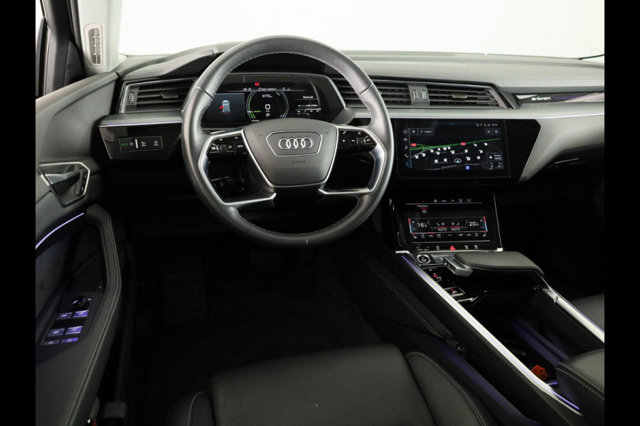 Audi Q8 e-tron 55 quattro Advanced Edition Plus 115 kWh 408pk | Panoramadak | Stoeverwarming voor en achter | Head ip Display | Pack Tour | Pack City