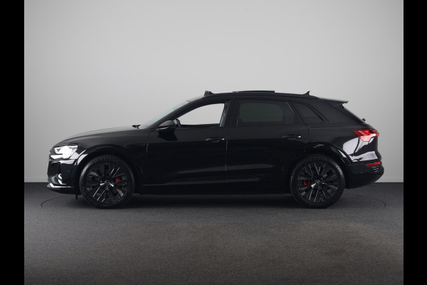 Audi Q8 e-tron 55 quattro Advanced Edition Plus 115 kWh 408pk | Panoramadak | Stoeverwarming voor en achter | Head ip Display | Pack Tour | Pack City
