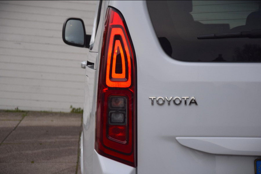 Toyota PROACE CITY Verso 1.2 Turbo Active Automaat/Camera/Navigatie