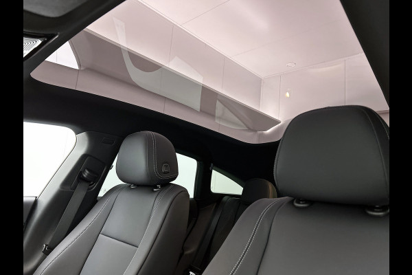 Mercedes-Benz CLA-Klasse Shooting Brake 250+ Business Solution AMG 85 kWh | Trekhaak | Vast panoramadak | Warmtewerend, donkergetint glas | URBAN GUARD | 18 inch vijfspaaks lichtmetalen AMG-velgen |