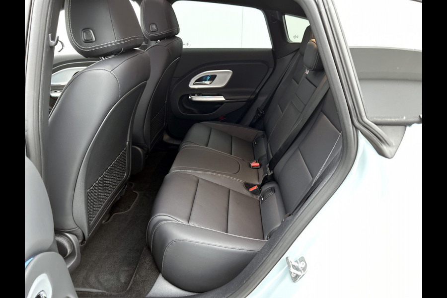 Mercedes-Benz CLA-Klasse Shooting Brake 250+ Business Solution AMG 85 kWh | Trekhaak | Vast panoramadak | Warmtewerend, donkergetint glas | URBAN GUARD | 18 inch vijfspaaks lichtmetalen AMG-velgen |