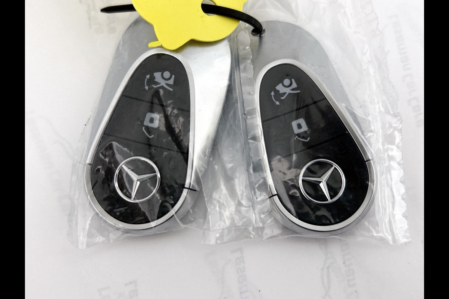 Mercedes-Benz CLA-Klasse Shooting Brake 250+ Business Solution AMG 85 kWh | Trekhaak | Vast panoramadak | Warmtewerend, donkergetint glas | URBAN GUARD | 18 inch vijfspaaks lichtmetalen AMG-velgen |