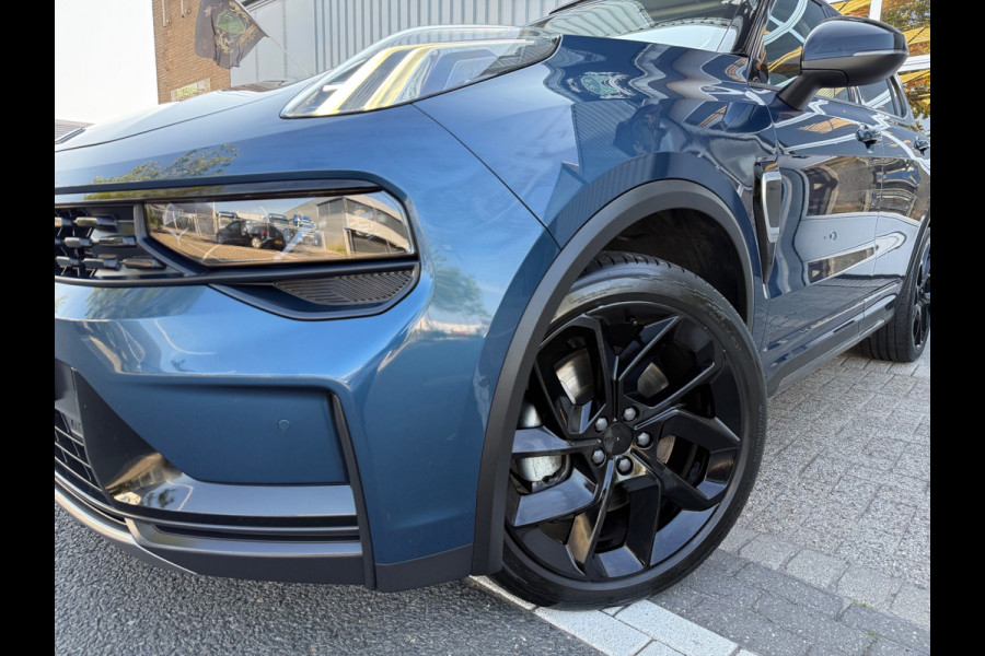 Lynk & Co 01 1.5 CARPLAY/CAM/NAVI/FULL LED/LMV-20/VIRTU/PANO