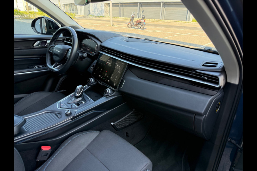 Lynk & Co 01 1.5 CARPLAY/CAM/NAVI/FULL LED/LMV-20/VIRTU/PANO