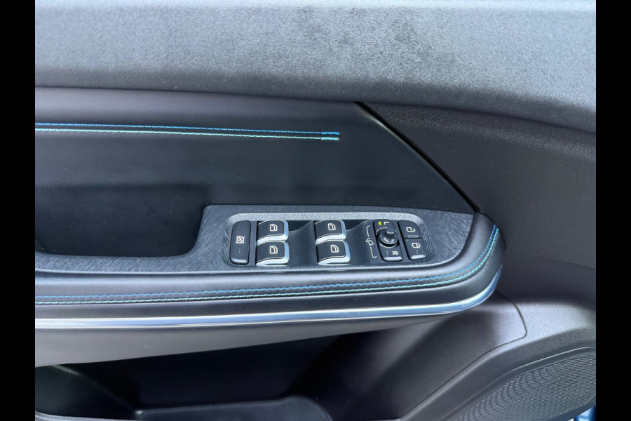 Lynk & Co 01 1.5 CARPLAY/CAM/NAVI/FULL LED/LMV-20/VIRTU/PANO