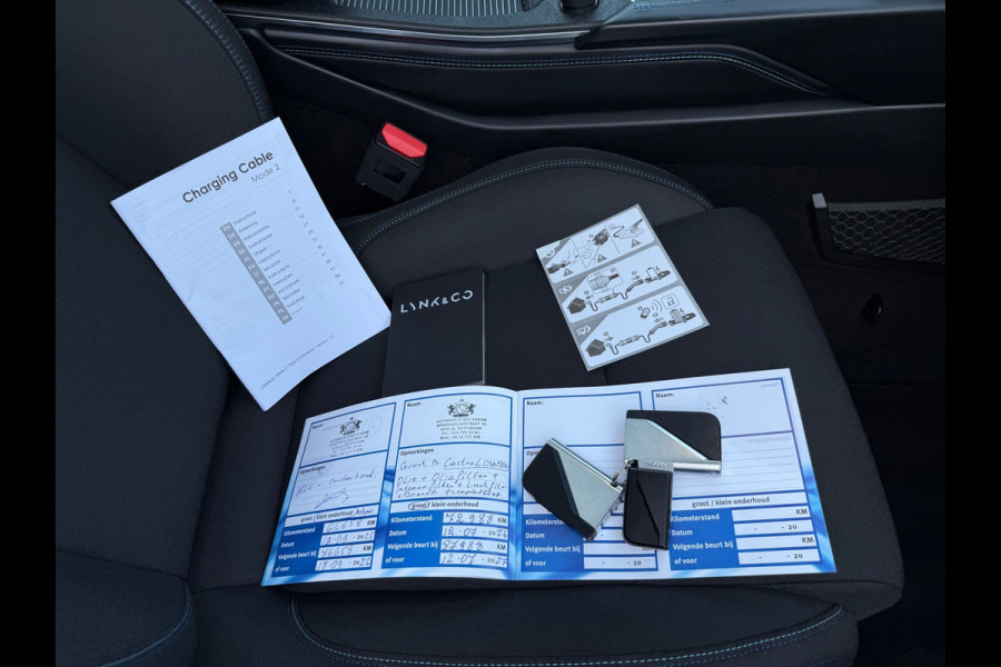 Lynk & Co 01 1.5 CARPLAY/CAM/NAVI/FULL LED/LMV-20/VIRTU/PANO