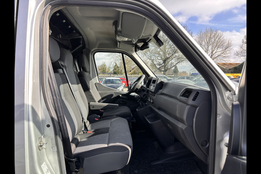 Renault Master T35 2.3 dCi 180 L2H2 Energy ( 3-Pers ) *REFRIGERATED | DOUBLE-SLIDINGDOORS | CAMERA | AIRCO | BLINDSPOT | CRUISE | PDC | TOWBAR*