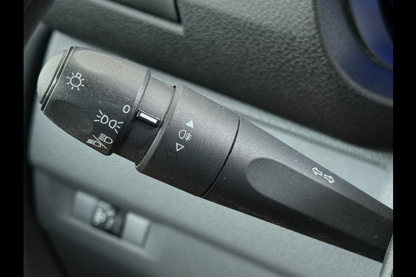 Peugeot e-Expert Automaat 50kWh Incl Btw SOH 92% 9-Persoons Navi* Apple Carplay Android Auto Airco Cruise Control Privacy Glas DAB Isofix Bluetooth Dealeronderhouden Origineel Nederlandse Auto