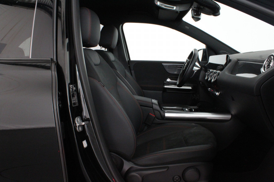 Mercedes-Benz B-Klasse 250 e AMG Line Plug-in hybride 85km WLTP/Night-pakket/Adapt.cruise