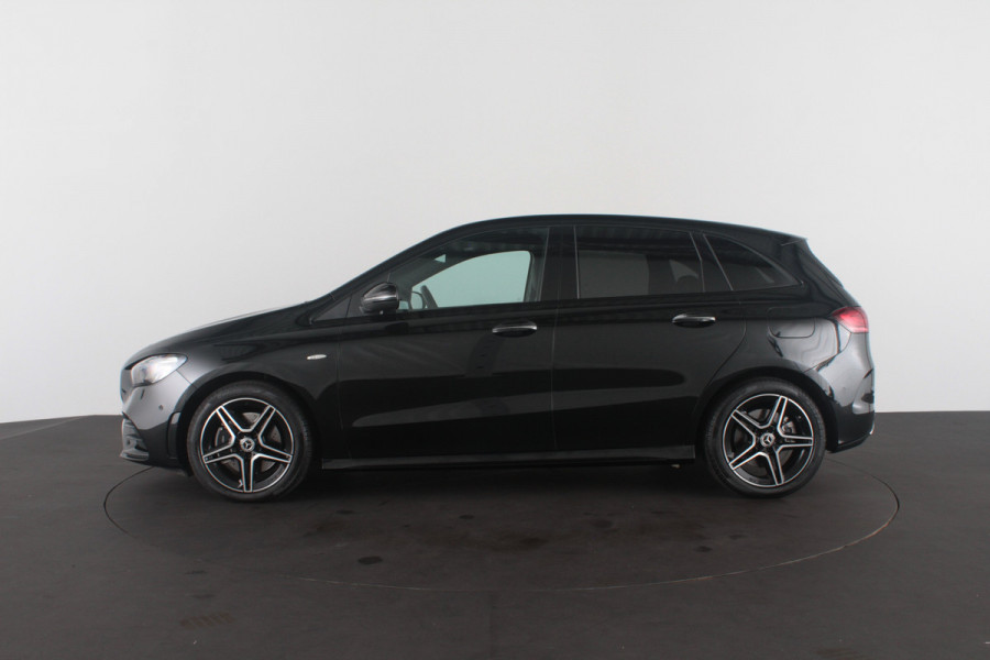 Mercedes-Benz B-Klasse 250 e AMG Line Plug-in hybride 85km WLTP/Night-pakket/Adapt.cruise