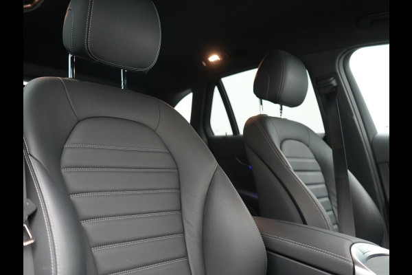 Mercedes-Benz GLC 300e 4MATIC Business Solution AMG PHEV 313pk Dealer O.H. | Trekhaak Afn. | Adaptive Cruise | Head Up | 360 Camera | Multi Beam LED | Lederen Sportstoelen Memory & Massage | Sfeerverlichting | Stoelverwarming | Apple Carplay | Blis | Navigatie | DAB | Plug In Hybrid |