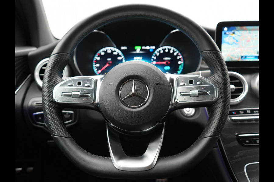 Mercedes-Benz GLC 300e 4MATIC Business Solution AMG PHEV 313pk Dealer O.H. | Trekhaak Afn. | Adaptive Cruise | Head Up | 360 Camera | Multi Beam LED | Lederen Sportstoelen Memory & Massage | Sfeerverlichting | Stoelverwarming | Apple Carplay | Blis | Navigatie | DAB | Plug In Hybrid |