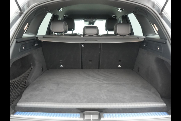 Mercedes-Benz GLC 300e 4MATIC Business Solution AMG PHEV 313pk Dealer O.H. | Trekhaak Afn. | Adaptive Cruise | Head Up | 360 Camera | Multi Beam LED | Lederen Sportstoelen Memory & Massage | Sfeerverlichting | Stoelverwarming | Apple Carplay | Blis | Navigatie | DAB | Plug In Hybrid |