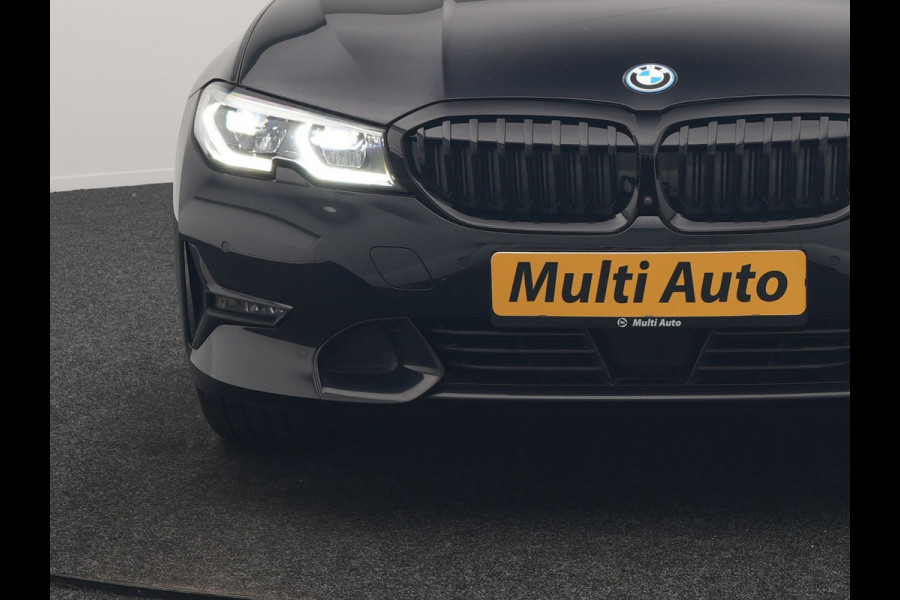 BMW 3 Serie Touring 330e Sportline PHEV 293pk Dealer O.H. | Panodak | Adaptive Cruise | Head Up | Laser LED | 360 Camera | Lederen Sportstoelen Memory & Verwarmd | Stuur Verwarmd | Sfeerverlichting | Keyless | Blis | Apple Carplay | Hifi Audio | Plug In Hybrid |