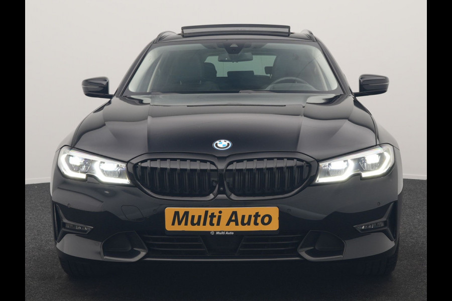 BMW 3 Serie Touring 330e Sportline PHEV 293pk Dealer O.H. | Panodak | Adaptive Cruise | Head Up | Laser LED | 360 Camera | Lederen Sportstoelen Memory & Verwarmd | Stuur Verwarmd | Sfeerverlichting | Keyless | Blis | Apple Carplay | Hifi Audio | Plug In Hybrid |