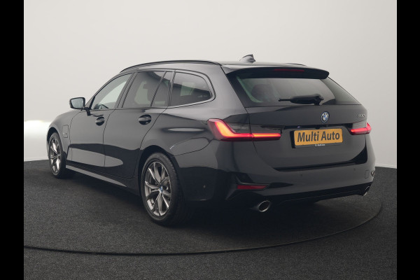 BMW 3 Serie Touring 330e Sportline PHEV 293pk Dealer O.H. | Panodak | Adaptive Cruise | Head Up | Laser LED | 360 Camera | Lederen Sportstoelen Memory & Verwarmd | Stuur Verwarmd | Sfeerverlichting | Keyless | Blis | Apple Carplay | Hifi Audio | Plug In Hybrid |