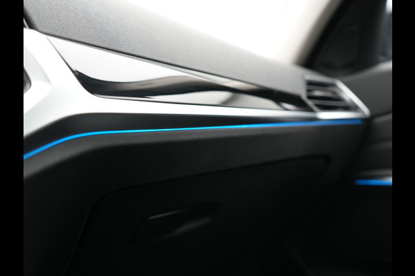 BMW 3 Serie Touring 330e Sportline PHEV 293pk Dealer O.H. | Panodak | Adaptive Cruise | Head Up | Laser LED | 360 Camera | Lederen Sportstoelen Memory & Verwarmd | Stuur Verwarmd | Sfeerverlichting | Keyless | Blis | Apple Carplay | Hifi Audio | Plug In Hybrid |