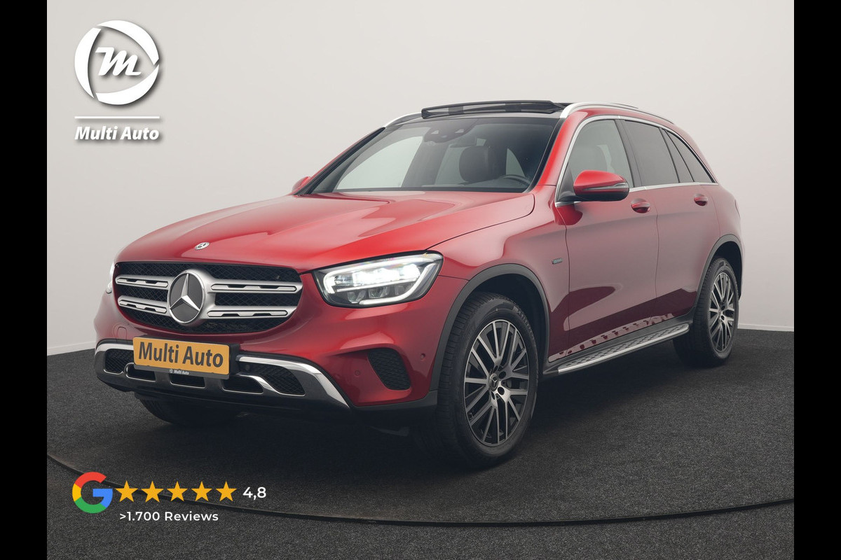 Mercedes-Benz GLC 300e 4MATIC Advantage PHEV 320pk Dealer O.H. | Trekhaak Af Fabriek | Panodak | Adaptive Cruise | Sportstoelen Verwarmd | Sfeerverlichting | Apple Carplay | Blis | Navigatie | DAB | Plug In Hybrid |