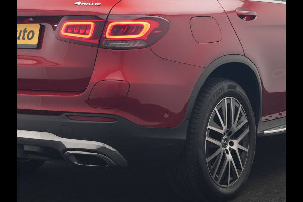 Mercedes-Benz GLC 300e 4MATIC Advantage PHEV 320pk Dealer O.H. | Trekhaak Af Fabriek | Panodak | Adaptive Cruise | Sportstoelen Verwarmd | Sfeerverlichting | Apple Carplay | Blis | Navigatie | DAB | Plug In Hybrid |