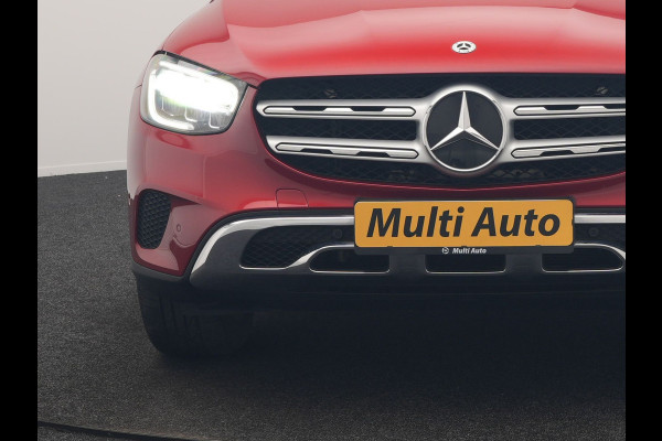 Mercedes-Benz GLC 300e 4MATIC Advantage PHEV 320pk Dealer O.H. | Trekhaak Af Fabriek | Panodak | Adaptive Cruise | Sportstoelen Verwarmd | Sfeerverlichting | Apple Carplay | Blis | Navigatie | DAB | Plug In Hybrid |