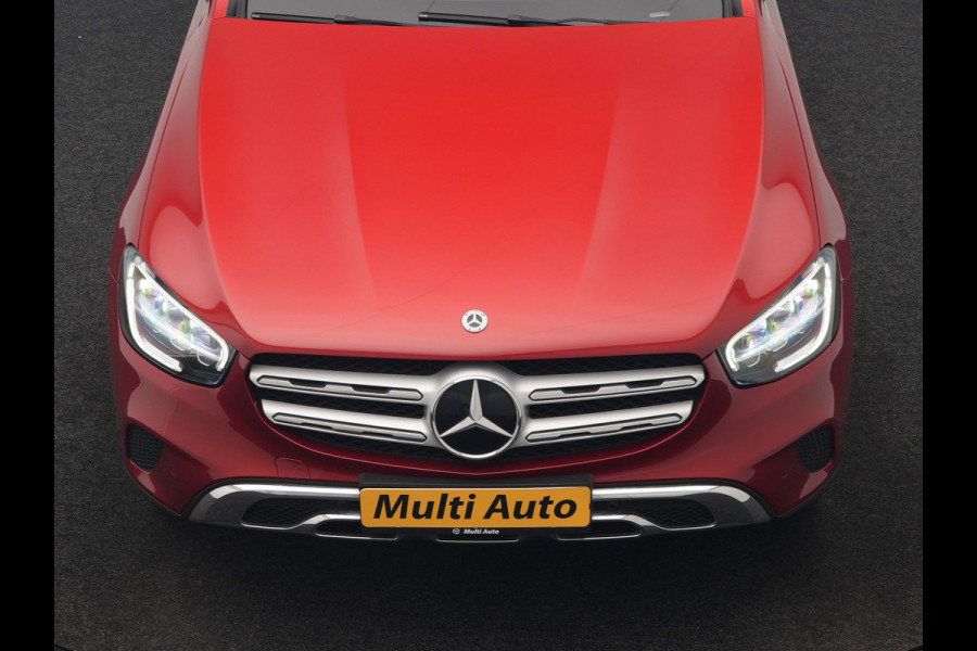 Mercedes-Benz GLC 300e 4MATIC Advantage PHEV 320pk Dealer O.H. | Trekhaak Af Fabriek | Panodak | Adaptive Cruise | Sportstoelen Verwarmd | Sfeerverlichting | Apple Carplay | Blis | Navigatie | DAB | Plug In Hybrid |