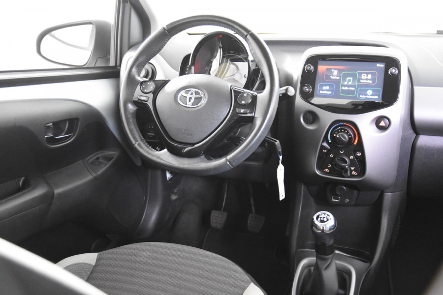 Toyota Aygo 1.0 VVT-i x-play *1ste Eigenaar*Airco*Cruise Control*Carplay*