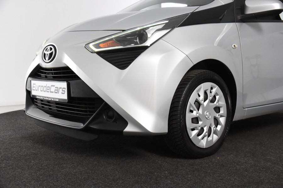 Toyota Aygo 1.0 VVT-i x-play *1ste Eigenaar*Airco*Cruise Control*Carplay*