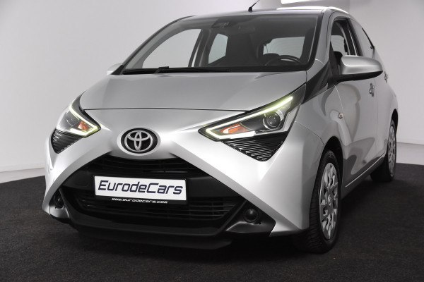 Toyota Aygo 1.0 VVT-i x-play *1ste Eigenaar*Airco*Cruise Control*Carplay*