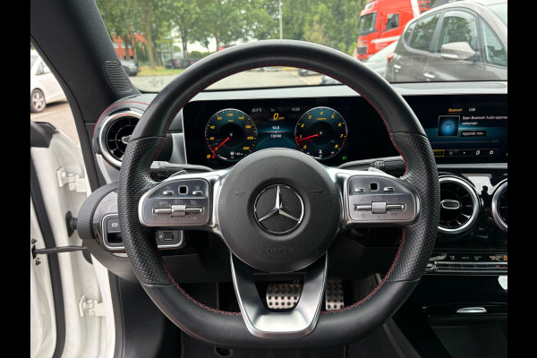 Mercedes-Benz CLA-Klasse 180 Premium Plus 10 INCH WIDESCREEN