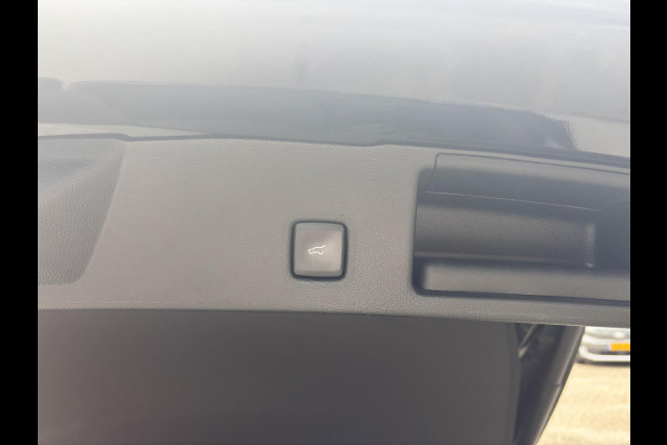 Ford Kuga 2.5 titanium X | 225pk | Adaptieve Cruise Control | Winter Pack | Navigatie | Android auto & Apple Carplay