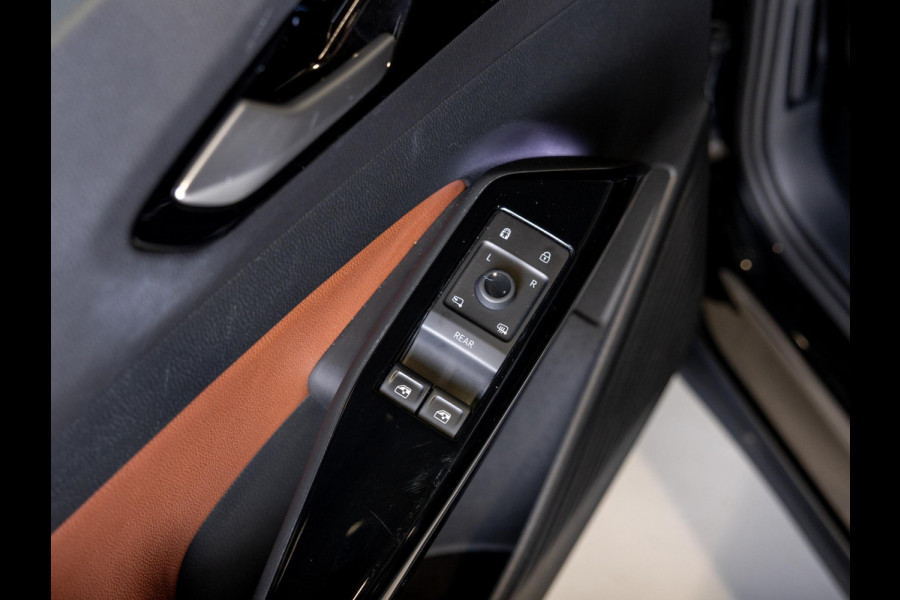 Volkswagen ID.5 Pro 77 kWh SOH 95% / 204pk / Achteruitrij camera / Stoelverwarming /
