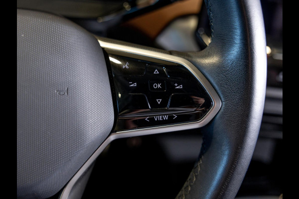 Volkswagen ID.5 Pro 77 kWh SOH 95% / 204pk / Achteruitrij camera / Stoelverwarming /