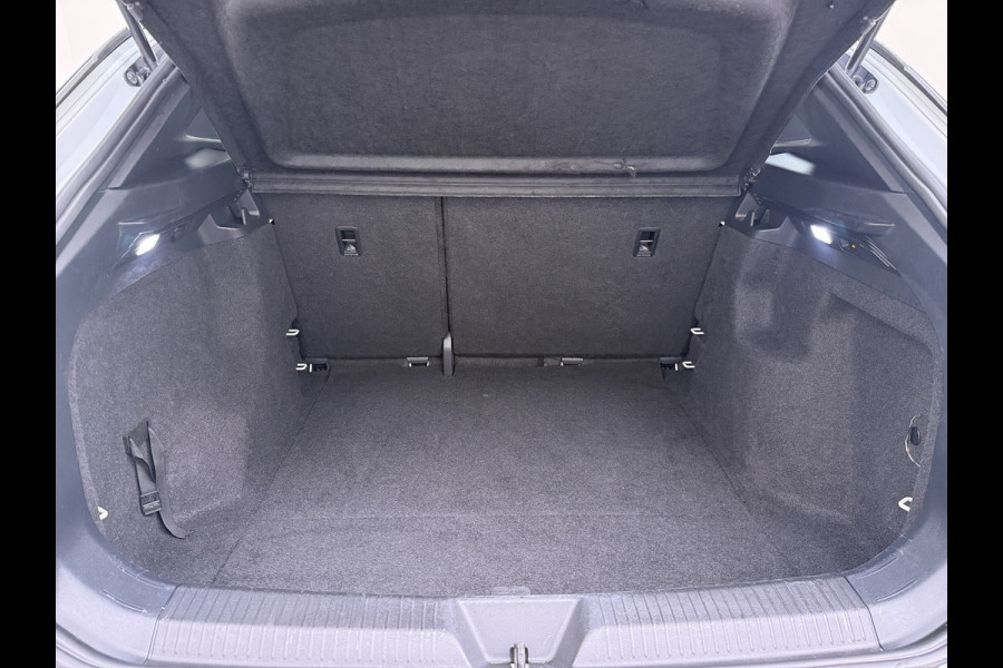Volkswagen ID.4 Pure 55kWh SOH 89% Trekhaak Adap.Cruise Stoelverwarming Ecc Navi Apple Carplay Android Auto Isofix Lmv Led Bluetooth Connected services Keyless start Rijstrooksensor 1e Eigenaar Origineel Nederlandse Auto
