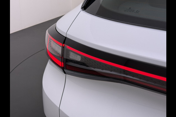 Volkswagen ID.4 Pure 55kWh SOH 89% Trekhaak Adap.Cruise Stoelverwarming Ecc Navi Apple Carplay Android Auto Isofix Lmv Led Bluetooth Connected services Keyless start Rijstrooksensor 1e Eigenaar Origineel Nederlandse Auto