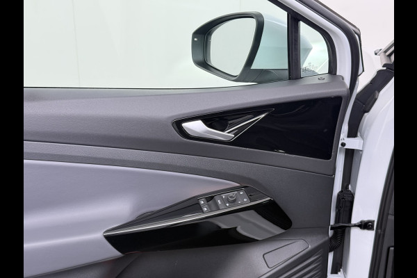 Volkswagen ID.4 Pure 55kWh SOH 89% Trekhaak Adap.Cruise Stoelverwarming Ecc Navi Apple Carplay Android Auto Isofix Lmv Led Bluetooth Connected services Keyless start Rijstrooksensor 1e Eigenaar Origineel Nederlandse Auto