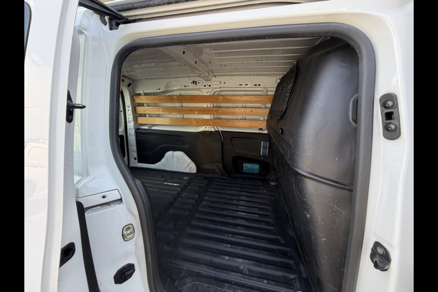Opel Combo 1.5 BlueHDI 100 PK Euro 6 L2 H1 CarPlay/navi/cruise control/trekhaak