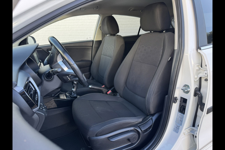 Kia Rio 1.0 TGDI DynamicLine Camera Carplay Cruise Navigatie Clima Pdc All season banden