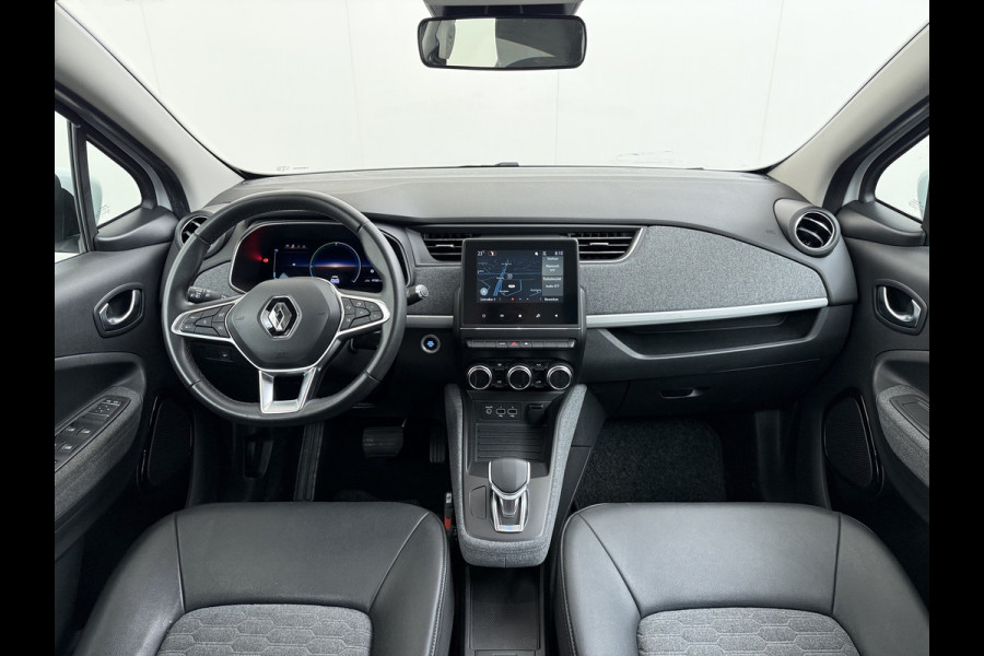Renault ZOE R135 Zen **52kWh** Warmtepomp Eigen Accu Navi Ecc Apple Carplay/Android Auto Keyless Bluetooth Cruise Control Pdc SOH 76% Regen-Lichtsensor Led Lmv Isofix Lane Assist 1e Eigenaar Dealeronderhouden Origineel Nederlandse Auto