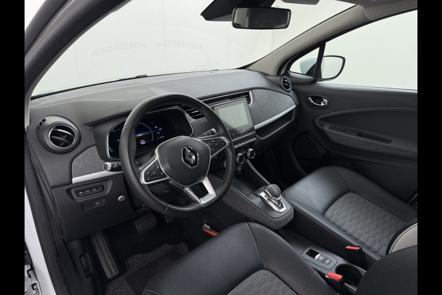 Renault ZOE R135 Zen **52kWh** Warmtepomp Eigen Accu Navi Ecc Apple Carplay/Android Auto Keyless Bluetooth Cruise Control Pdc SOH 76% Regen-Lichtsensor Led Lmv Isofix Lane Assist 1e Eigenaar Dealeronderhouden Origineel Nederlandse Auto