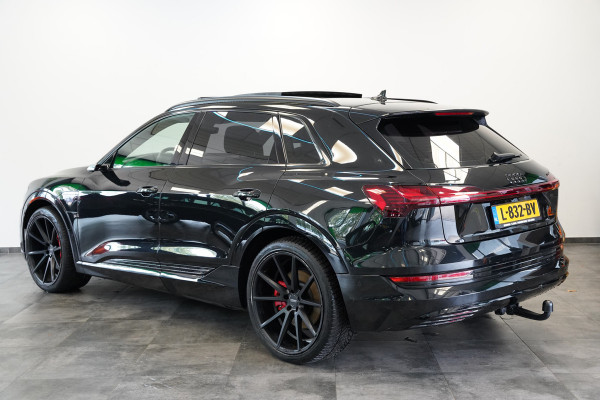 Audi e-tron 55 quattro Business edition Plus 95 kWh Panoramadak Leder B&O Full-led