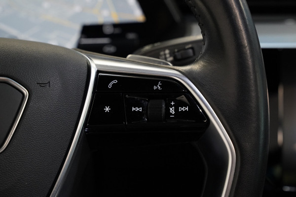Audi e-tron 55 quattro Business edition Plus 95 kWh Panoramadak Leder B&O Full-led